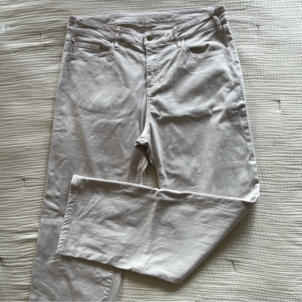Felicite Los Angeles Cream Straight Leg Denim size 30